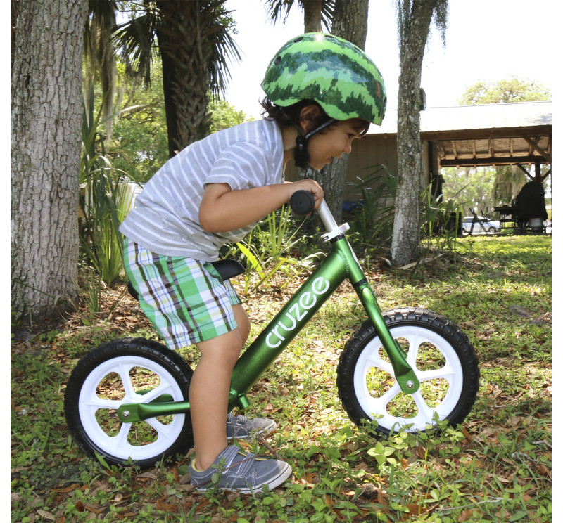 Cruzee Balance Bike OvO Ultralite Green Action Helmet